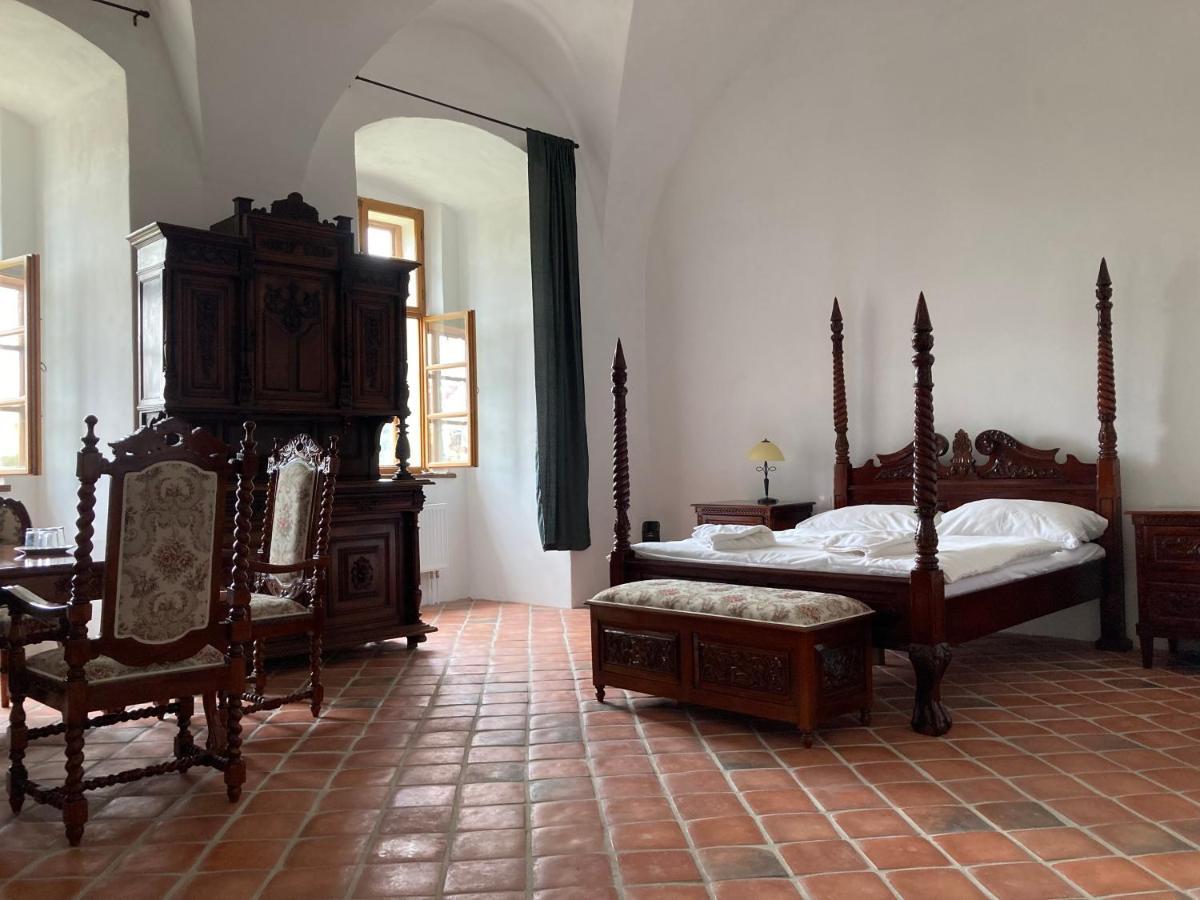 zámek Kolštejn - hotel Chateau Goldenstein Branná Kültér fotó