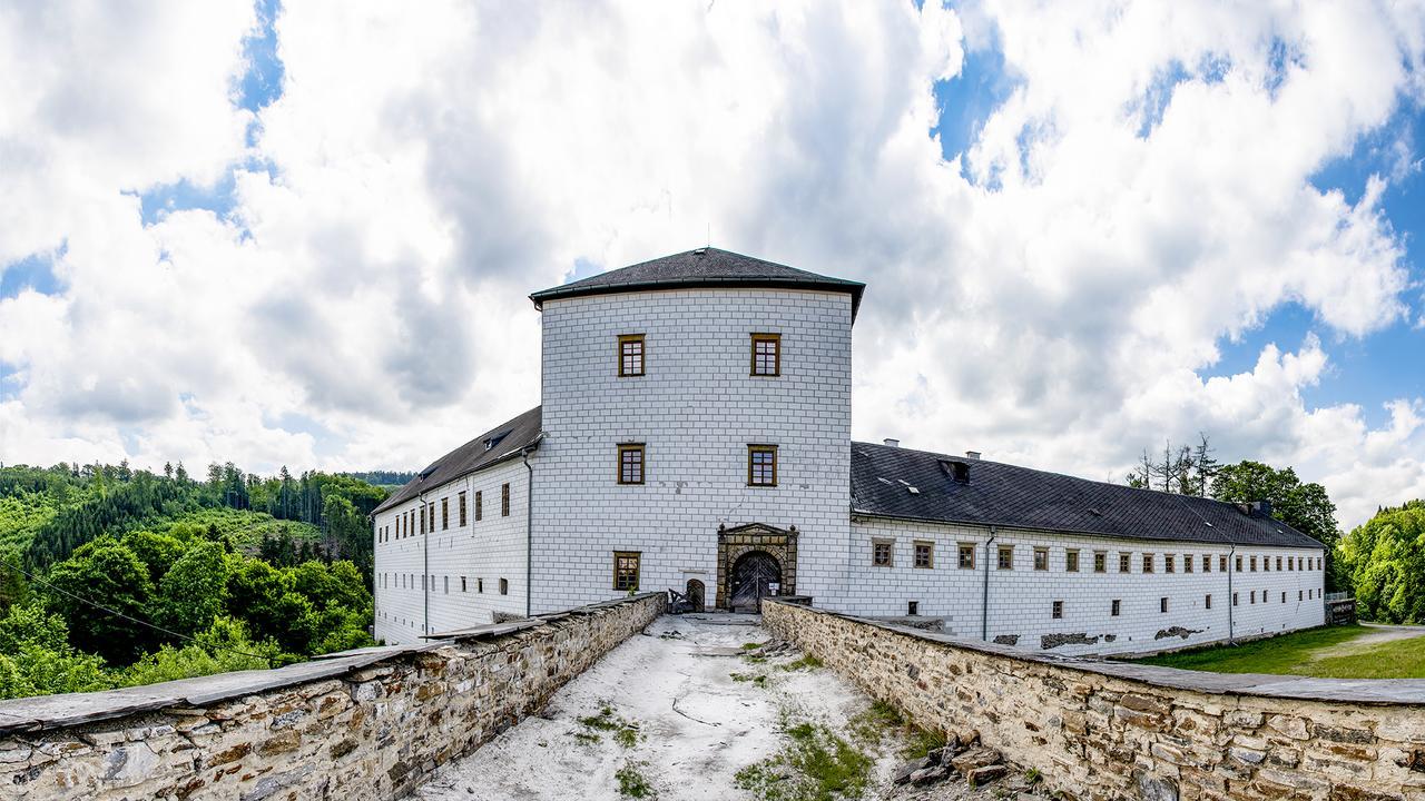 zámek Kolštejn - hotel Chateau Goldenstein Branná Kültér fotó